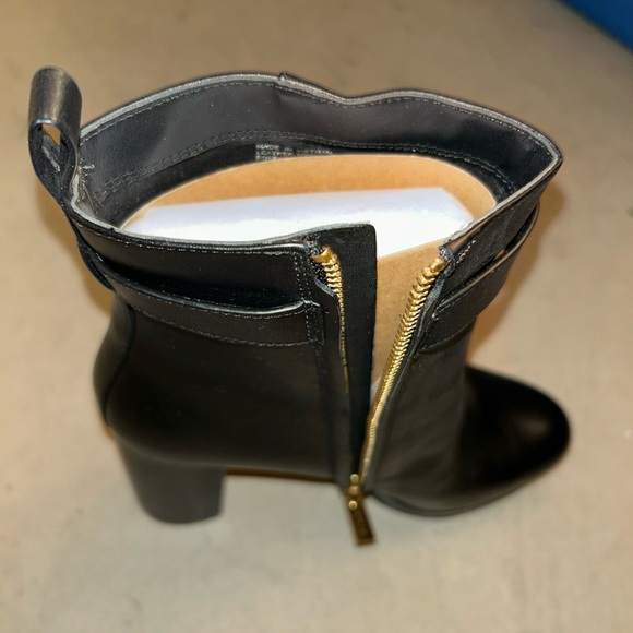 NEW Michael Kors platform bootie - Picture 12 of 13